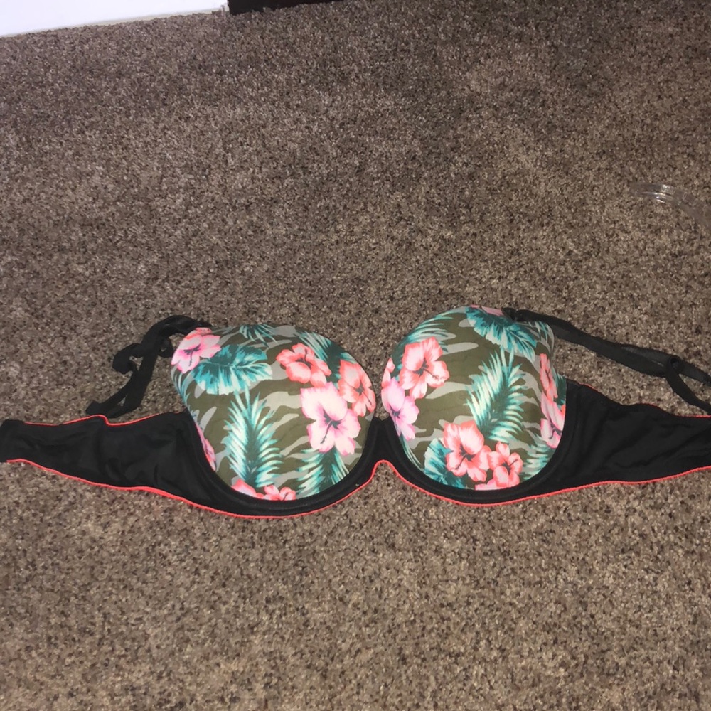 Super cute pink bra!